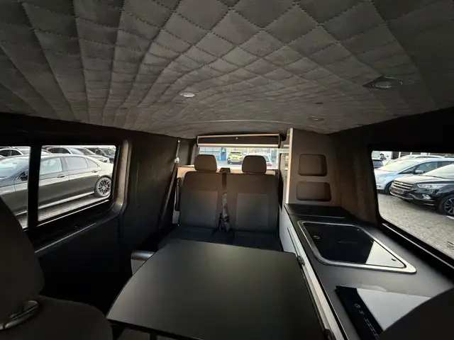 Volkswagen T5 Caravelle T5 Camper+Küche 4M AUT.°STANDHNZNG°KAMERA°NAVI