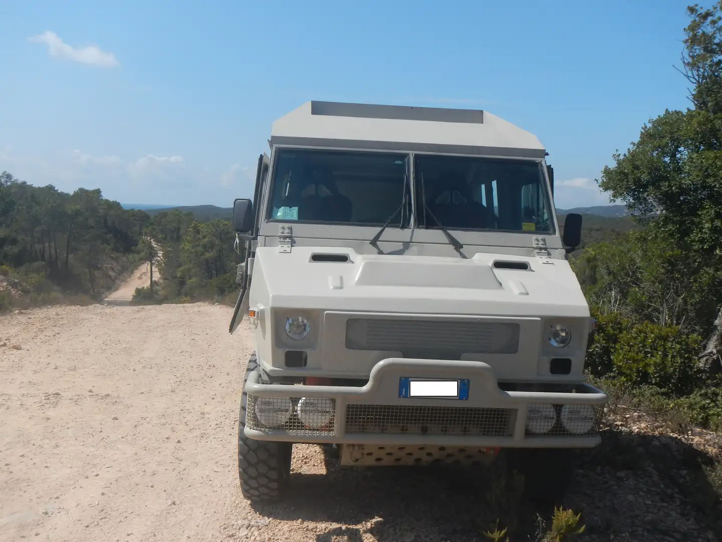 Iveco Daily VM90 Beige - 2