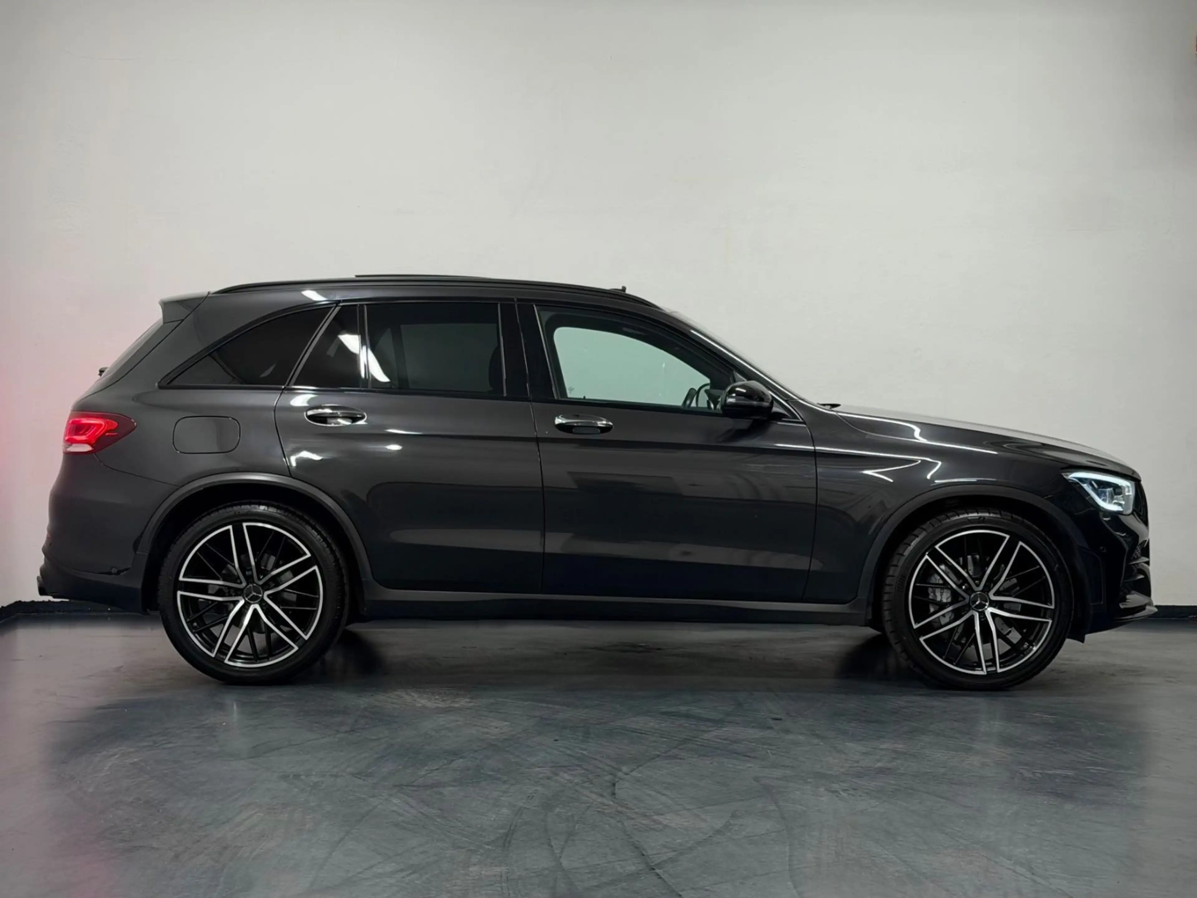 Mercedes-Benz GLC 43 AMG DRIVERS PACKAGE 4MATIC/PANO/VIRTUAL — photo 10