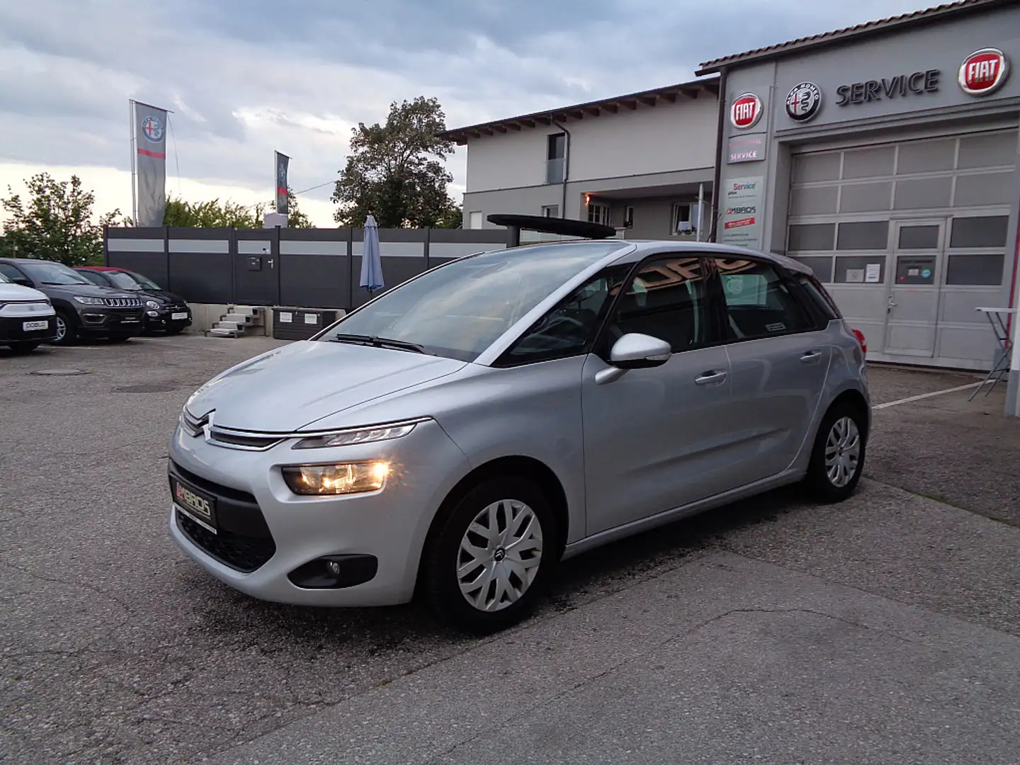 Citroen C4 Picasso PureTech 130 S&S Seduction Grijs - 2