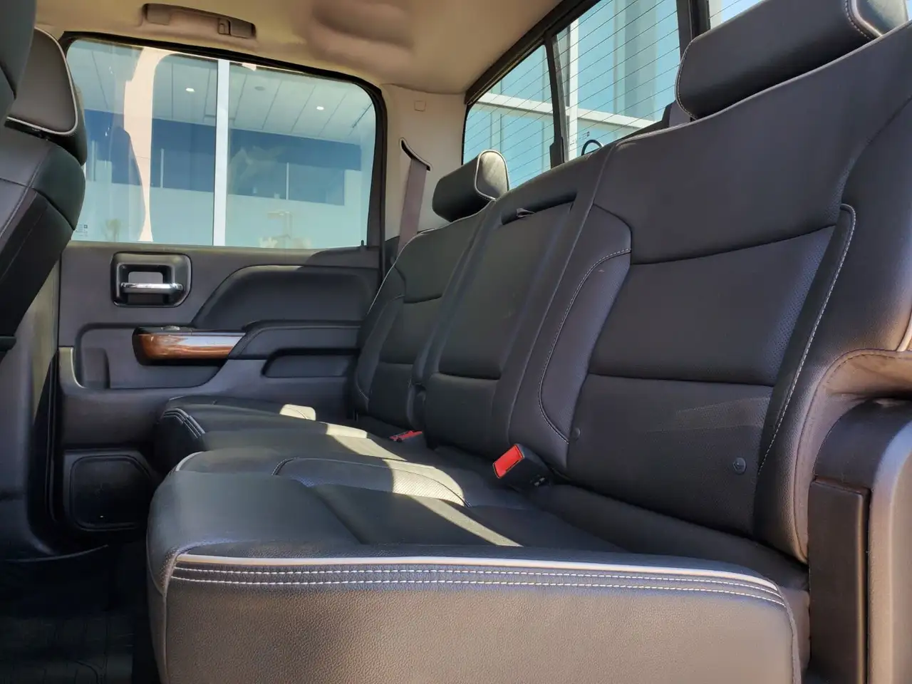 Chevrolet Silverado 1500 photo Chevrolet Silverado 1500