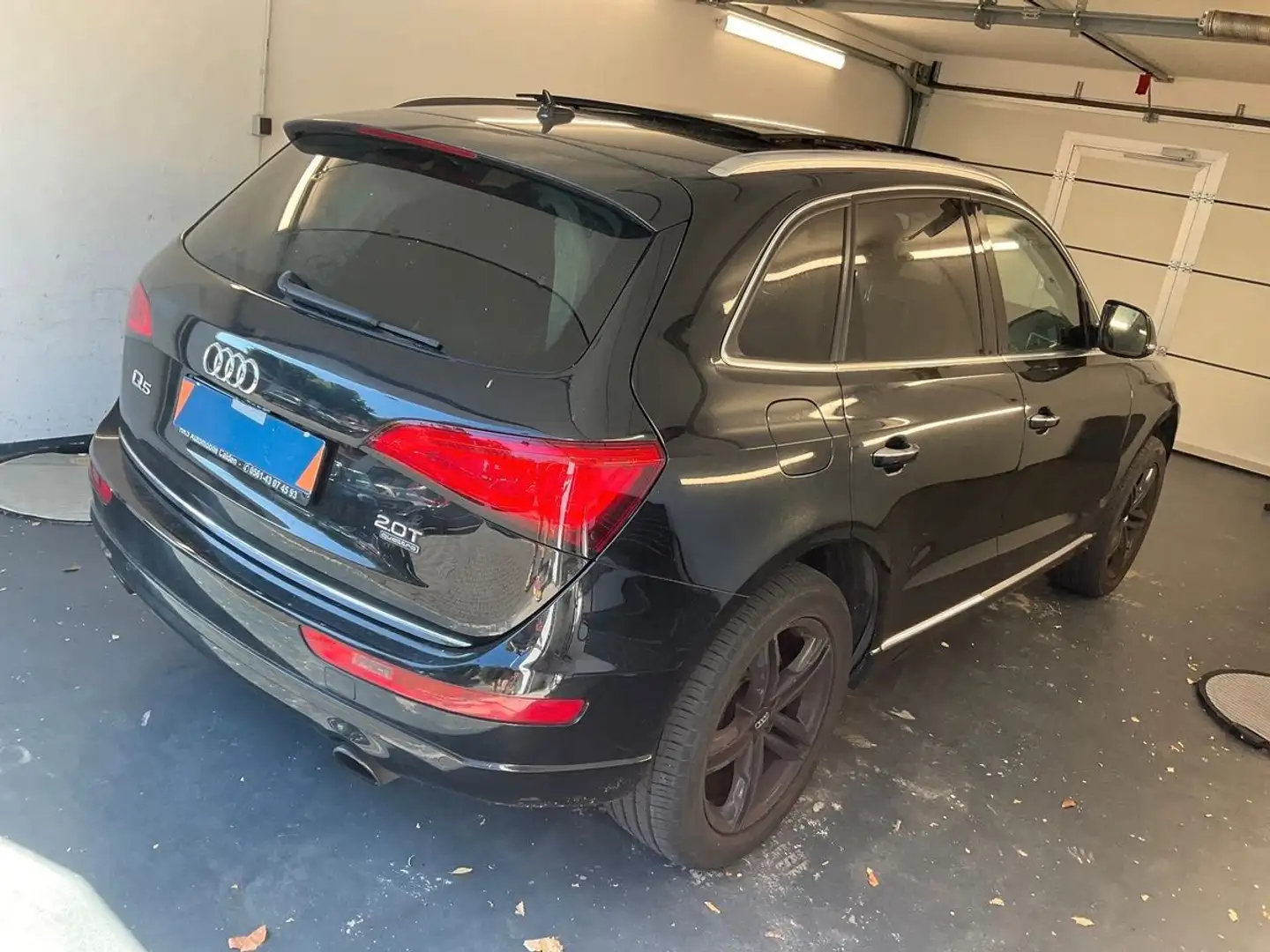 Audi Q5 2.0 TFSI quattro +BI-XENON+PANO+LEDER+AHK+NAV Schwarz - 2