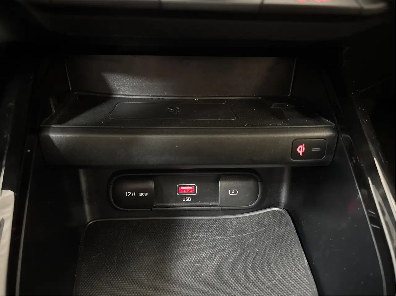 Kia Forte снимка Kia Forte