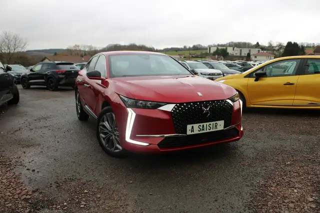 DS Automobiles DS 4 TROCADERO BLUEHDI 130 CV EAT8 CAMÉRA 180 GRAND GPS 3D FULL LEDS JANTES 19  ESP