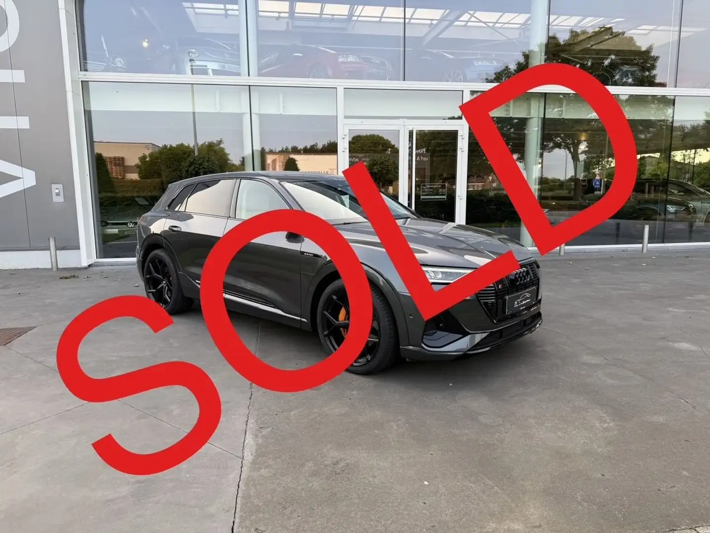 Audi Q8 e-tron SOLD BIJ GARAGE VRIENS YVES BV!!!!! Grau - 1