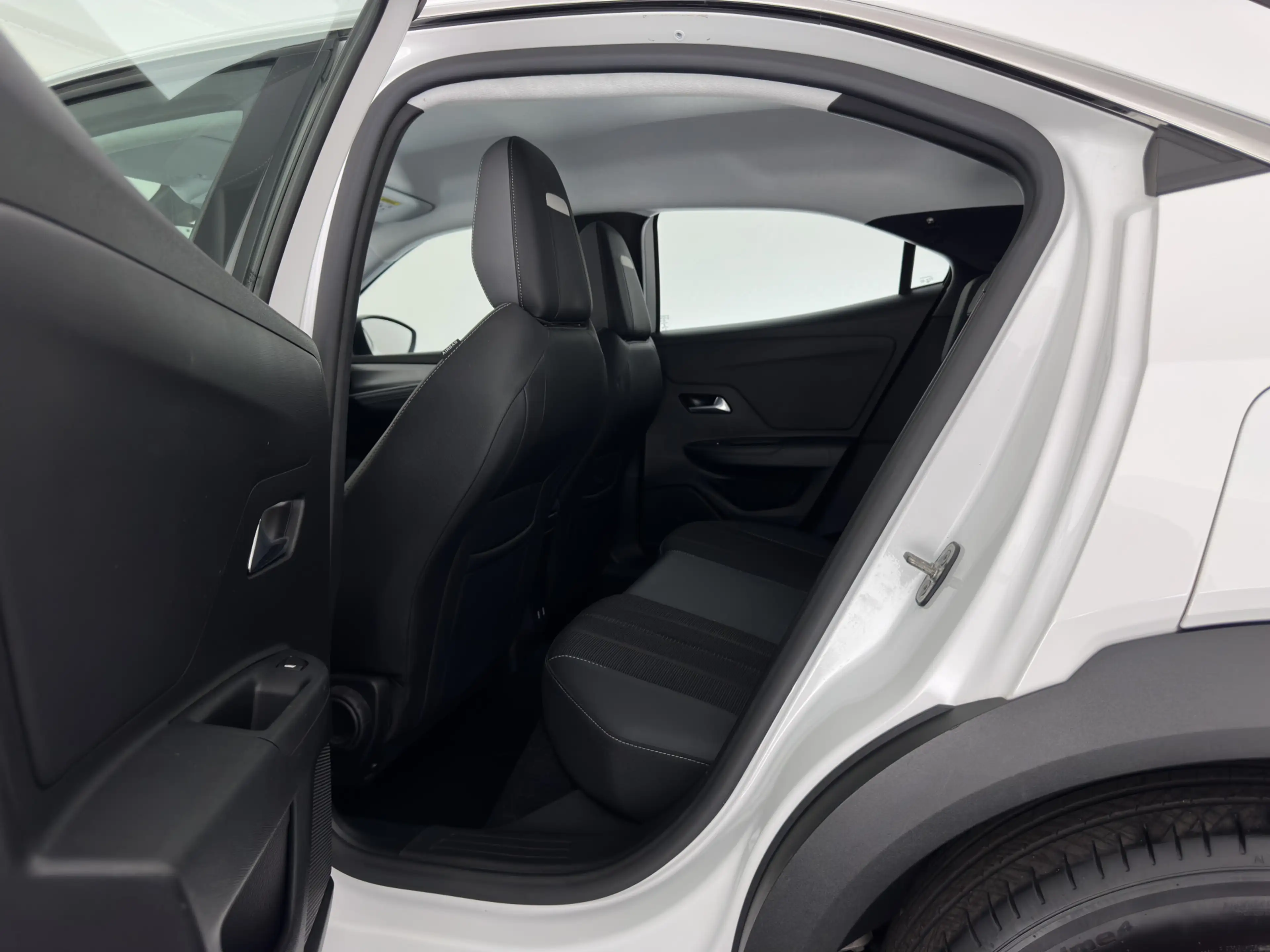 Opel Mokka-E Elegance 50-kWh (3-Fase-11kW) {SoH-99%} Aut. *HEAT — photo 9