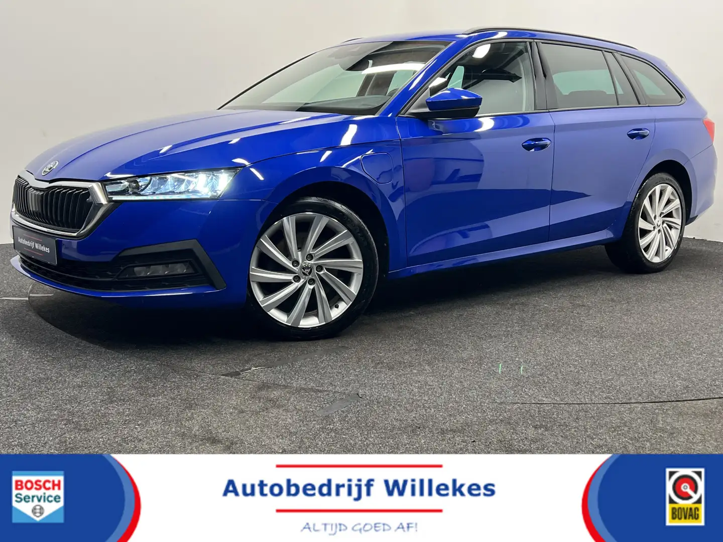 Skoda Octavia Combi 1.4 TSI iV PHEV Business Edition | NAVIGATIE Blau - 1