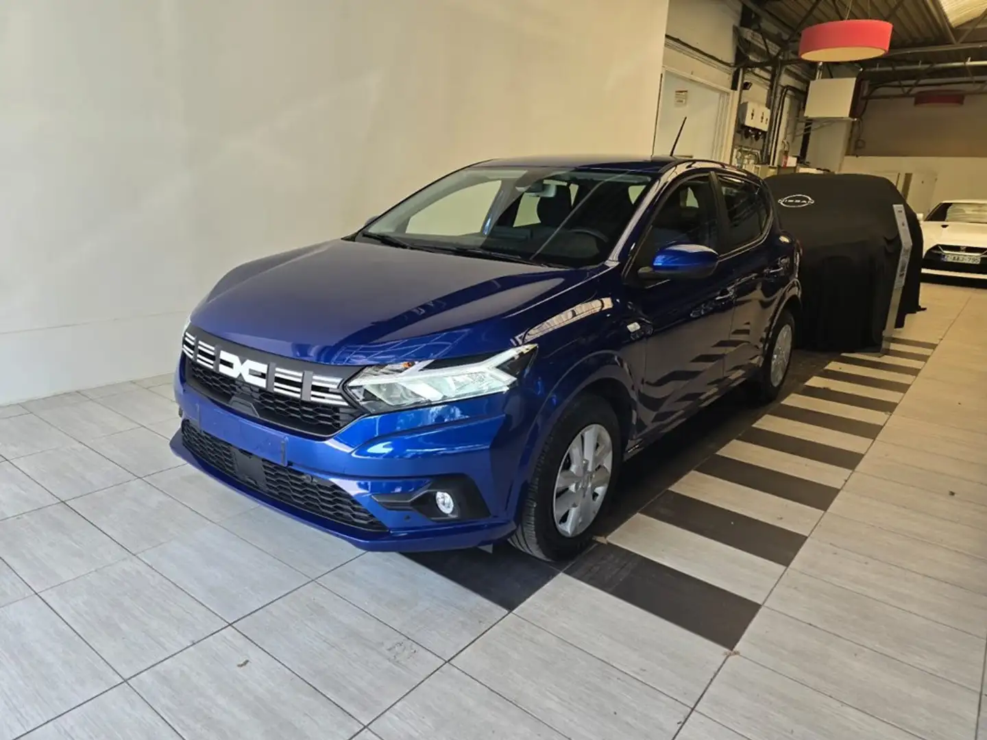 Dacia Sandero GPS/Camera//Keyless//Dode hoek/5.000KM Blauw - 1