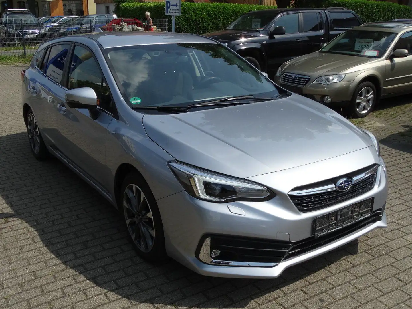 Subaru Impreza 1.6 Lineartronic Comfort mit Garantie bis 07/ 2026 Silber - 1