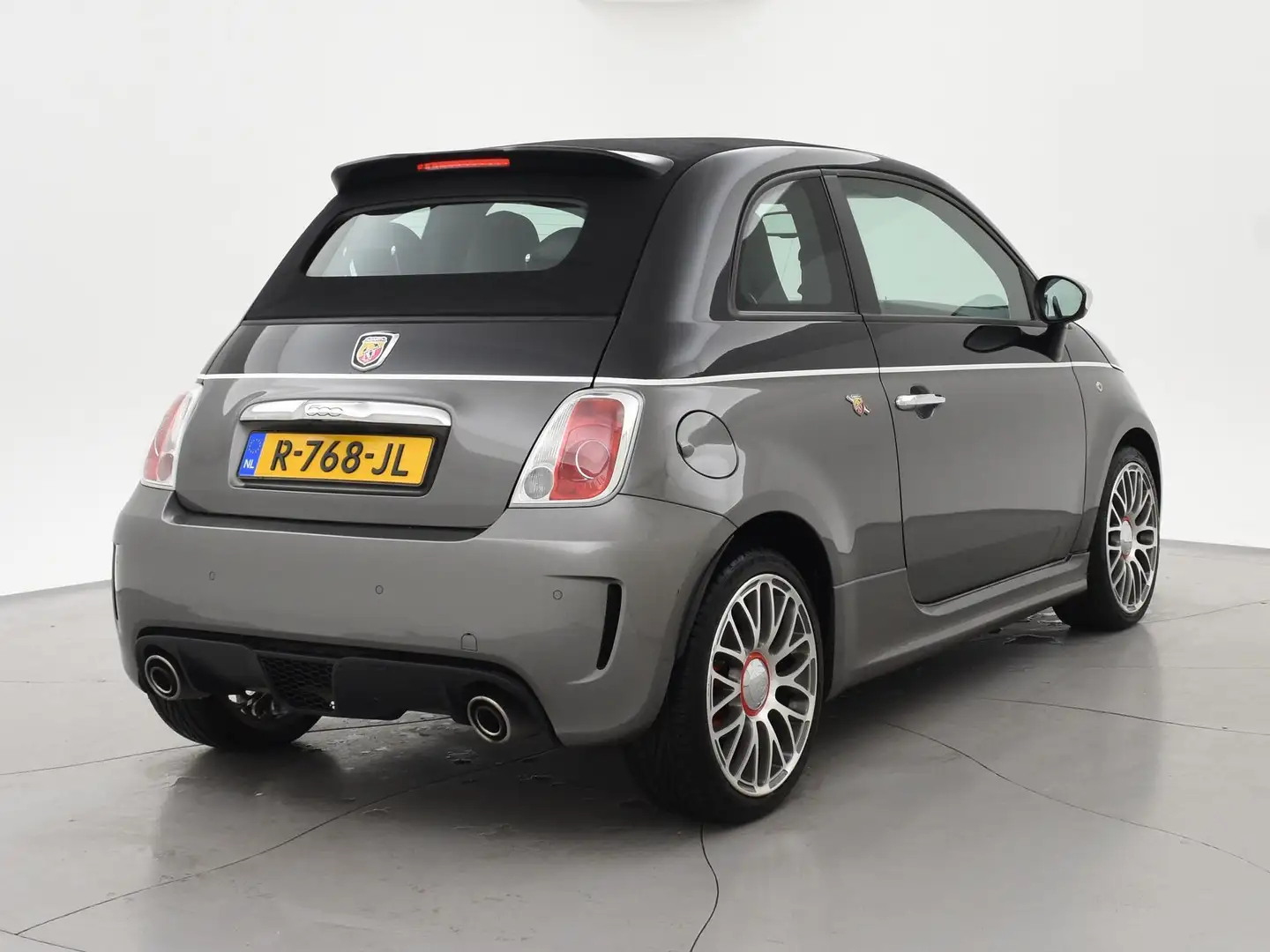 Fiat 500C Abarth 1.4 T-JET 135 PK TWO-TONE + ZWART LEDER | DUBBELE Grau - 2