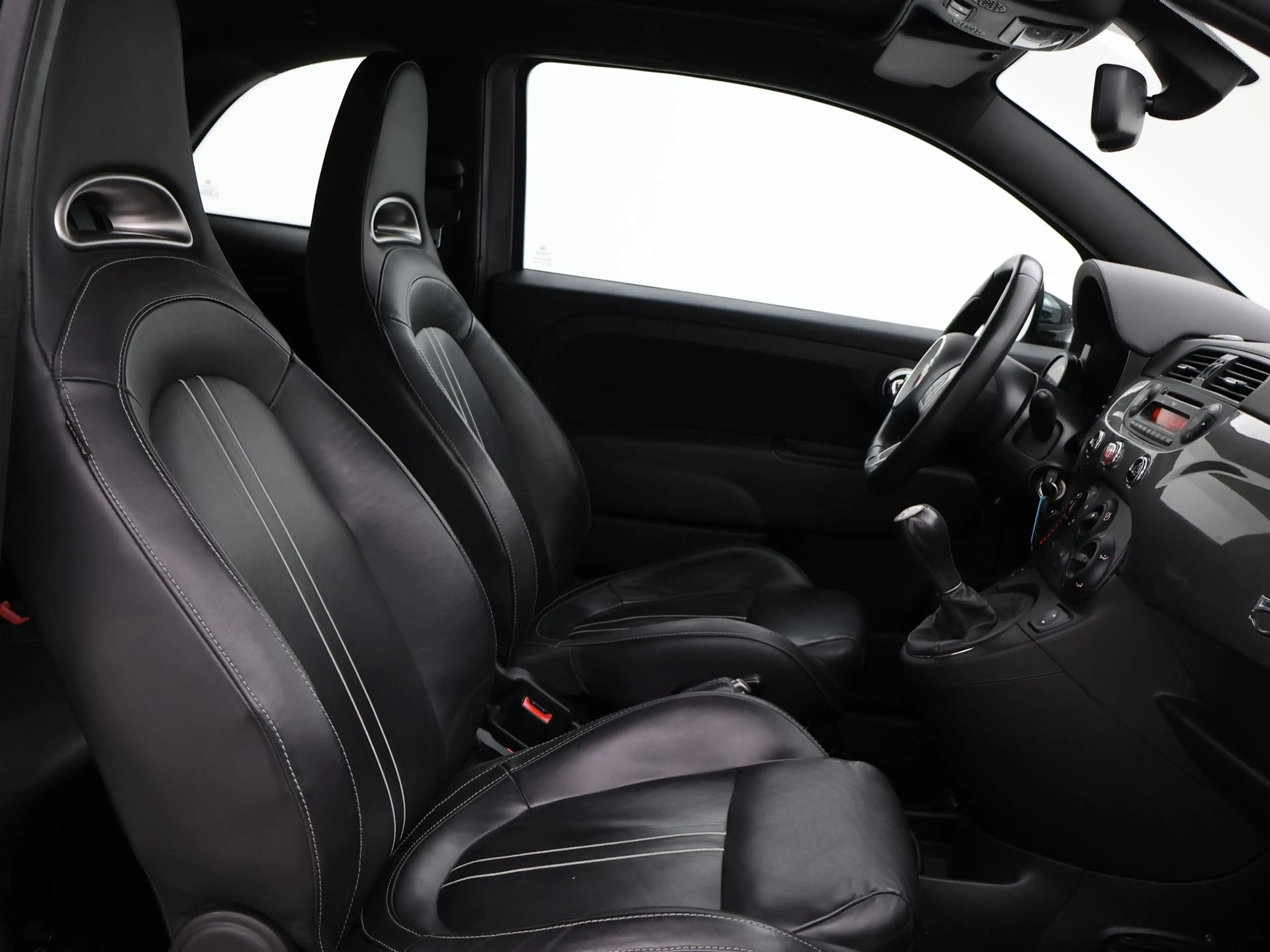 Fiat 500C Abarth 1.4 T-JET 135 PK TWO-TONE + ZWART LEDER | DUBBELE — photo 4