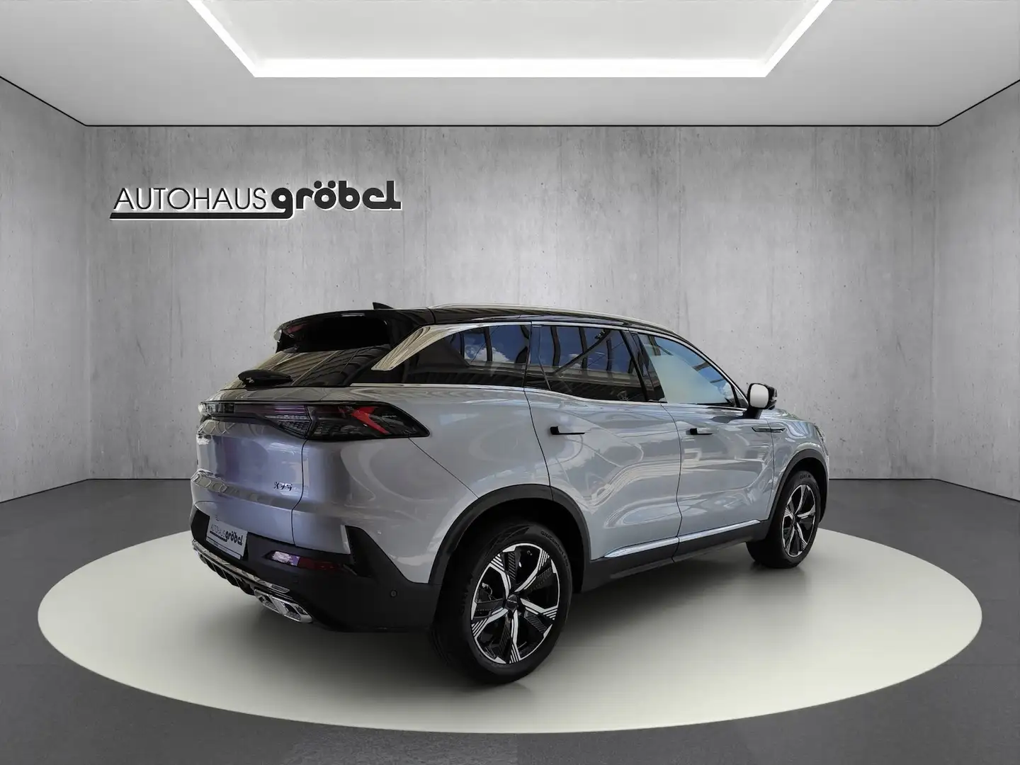 BAIC Beijing X75 Beijing 1.5 GDI 130 kW 7 DCT Sitzh. Rückfk. Grau - 2