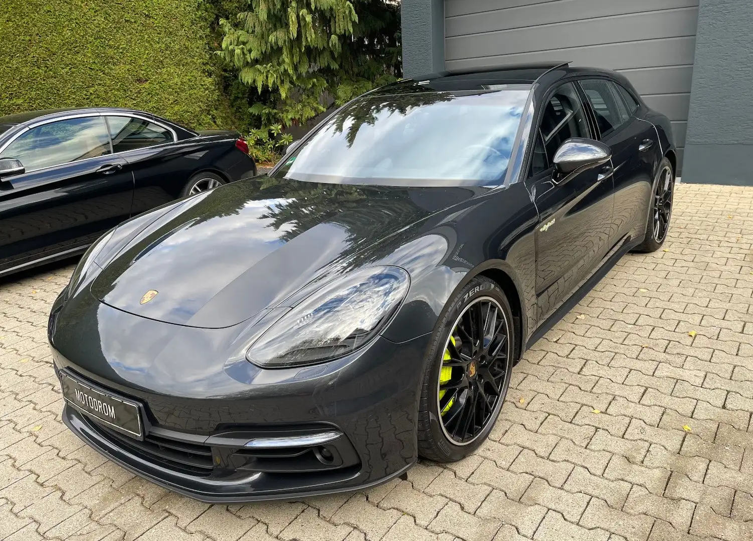 Porsche Panamera ST 4 E-Hybrid MATRIX PANO SITZKLIMA 21" Grau - 1