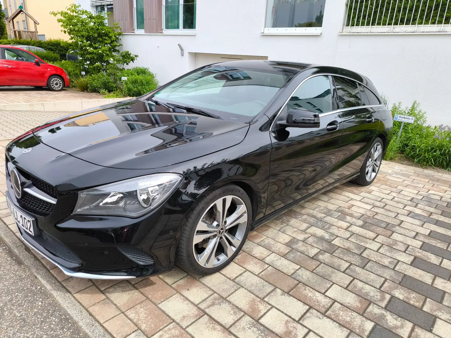 Mercedes-Benz CLA 220 CLA Shooting Brake 220 d 7G-DCT Fekete - 2