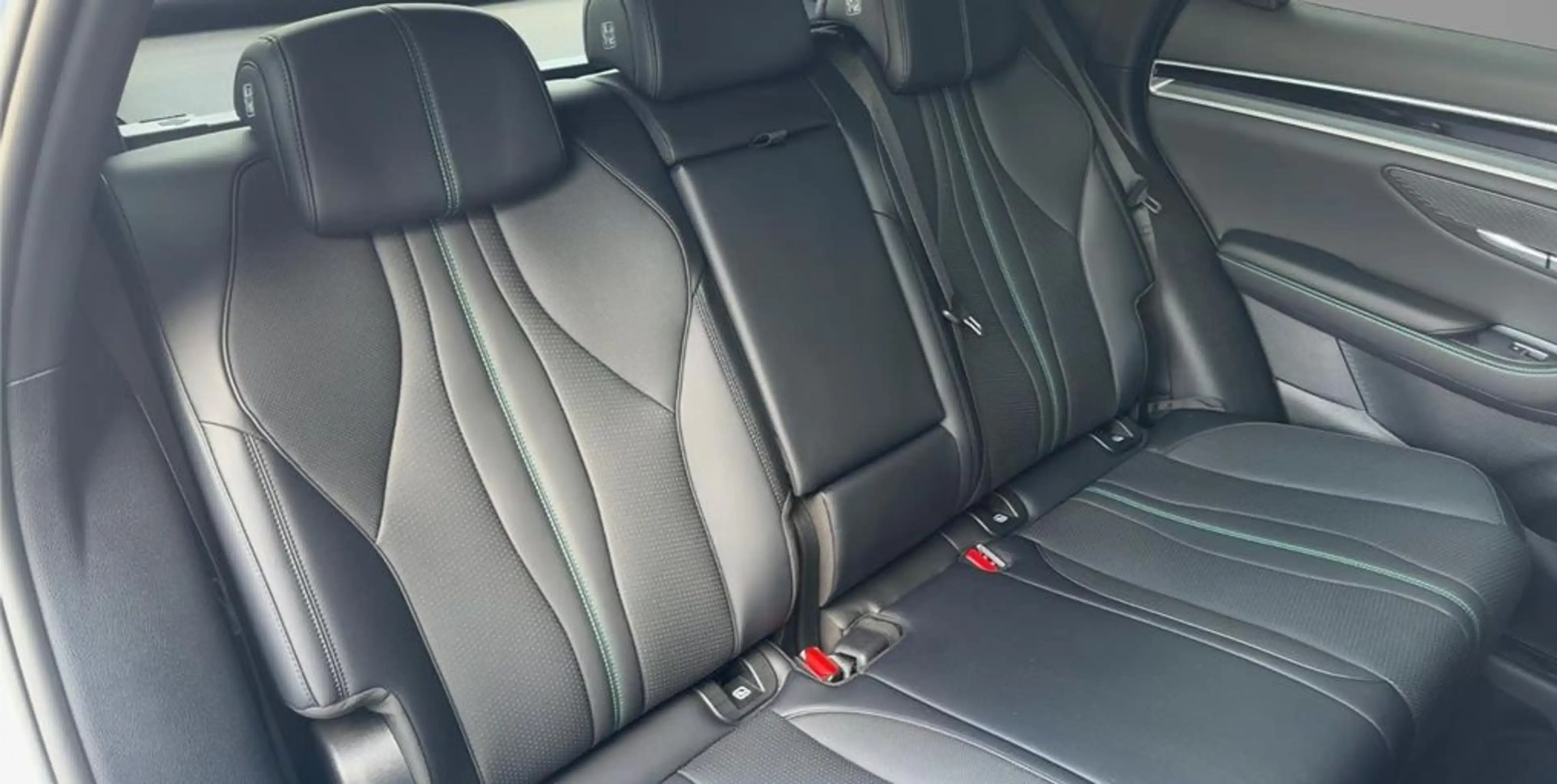 BYD Seal U — photo 13