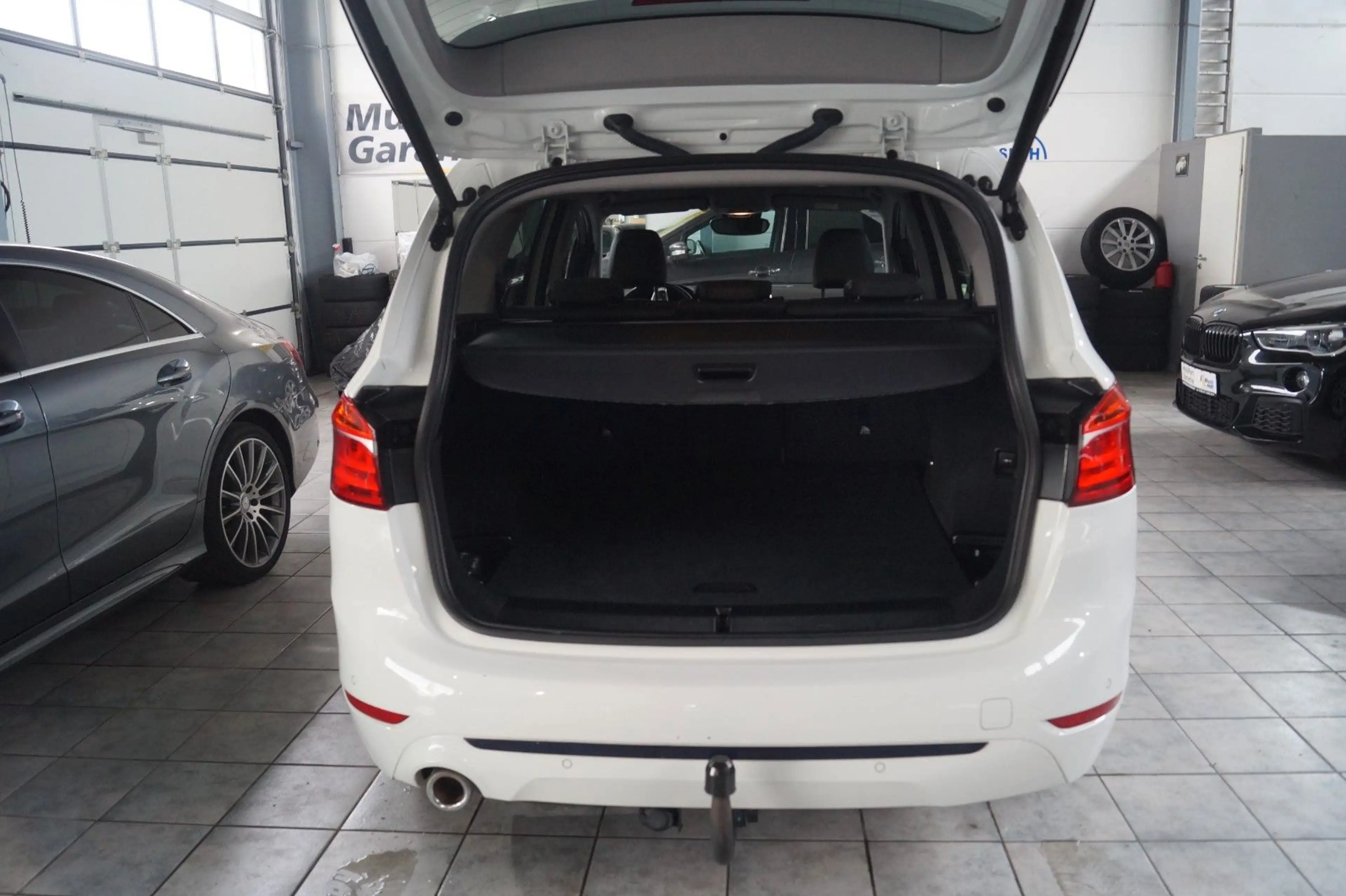 BMW 218 i Gran Tourer Sport Line*T.Leder*AHK*LED*PDC — photo 8