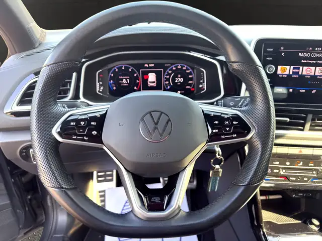 Volkswagen T-Roc view 14