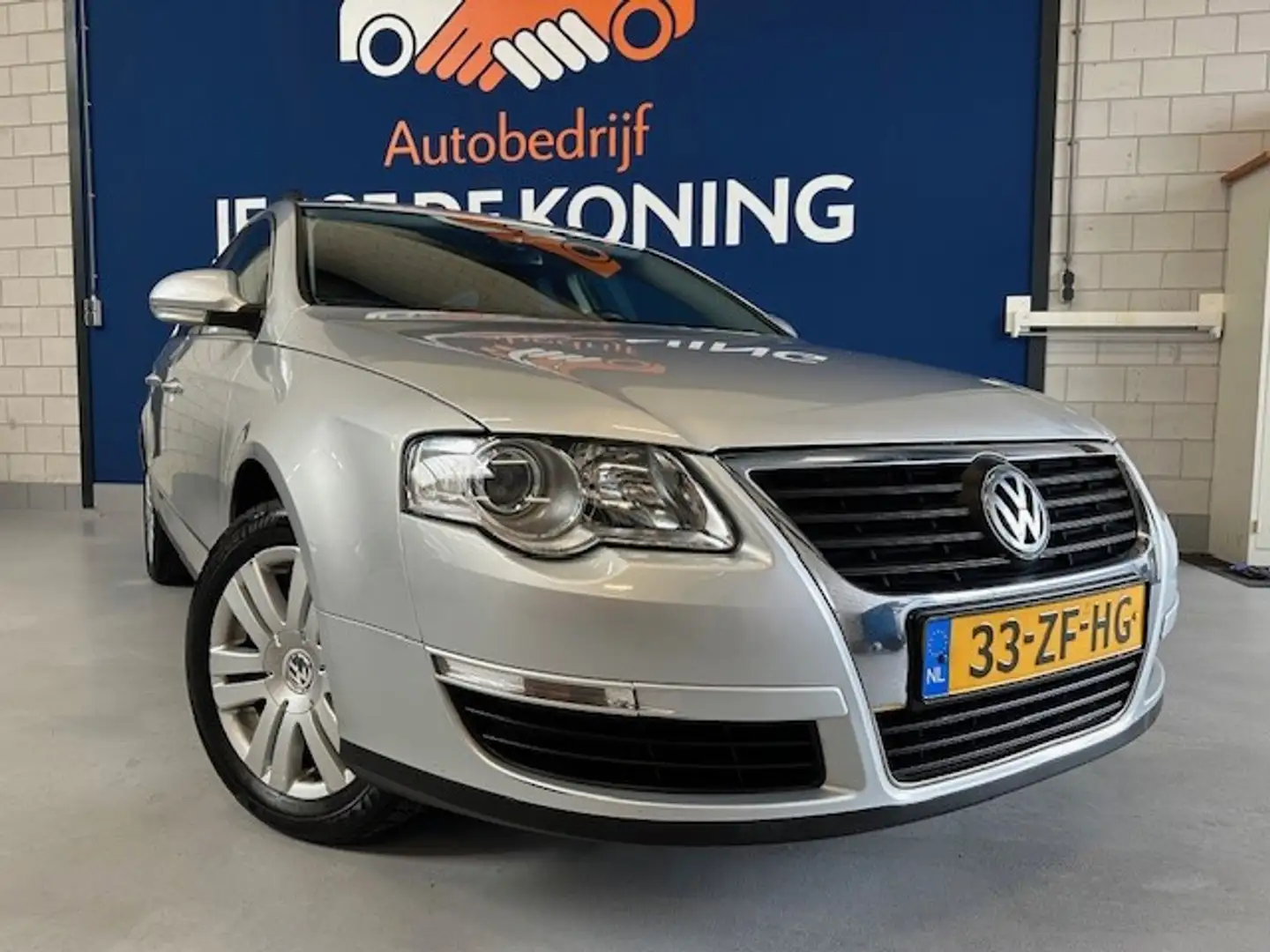 Volkswagen Passat Variant 1.8 TFSI Comfortline / bj.2008 / climate / trekhaa Grau - 2