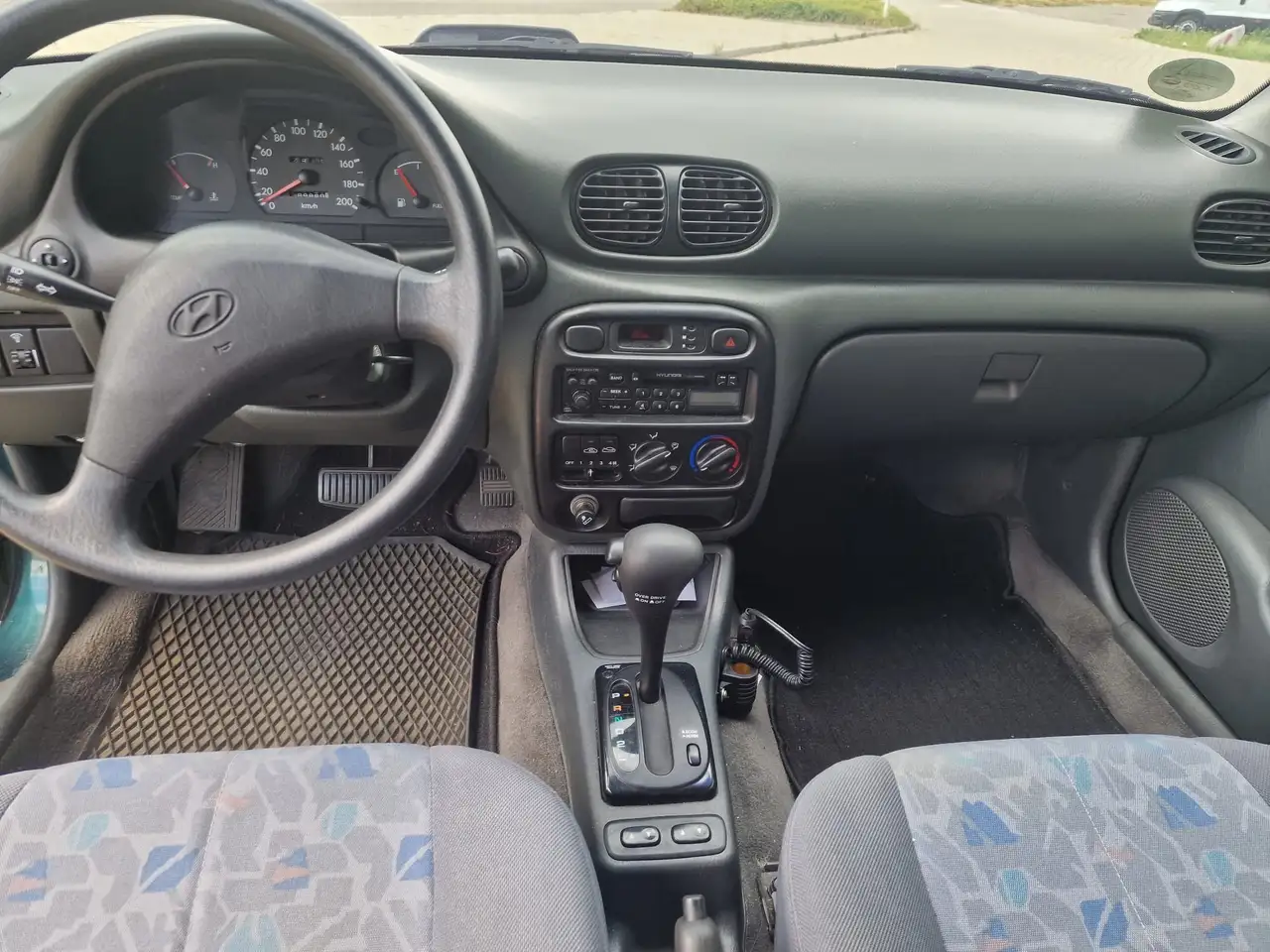 Hyundai ACCENT 1.3 LS, foto 12