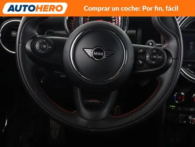 Mini Hatch view 24