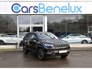 1.3 Turbo T4 PHEV eAWD Trailhawk CUIR MEM LANE CAM