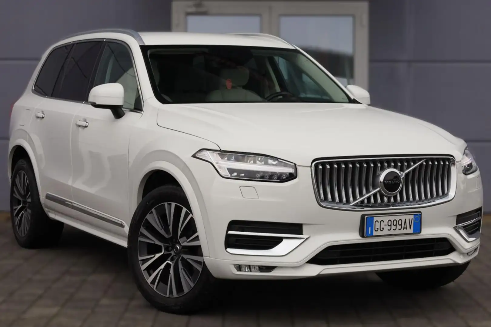 Volvo XC90 B5 (d) AWD Geartronic Inscription Bianco - 1