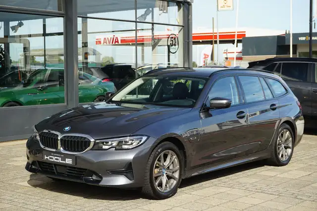BMW 330 3-serie Touring 330e | trekhaak | ACC