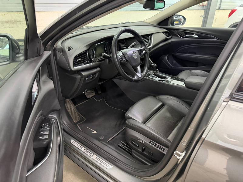 Opel Insignia Sports Tourer 1.6 Turbo Innovation 1ste eigenaar — photo 11