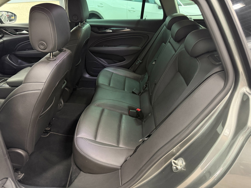 Opel Insignia Sports Tourer 1.6 Turbo Innovation 1ste eigenaar — photo 10
