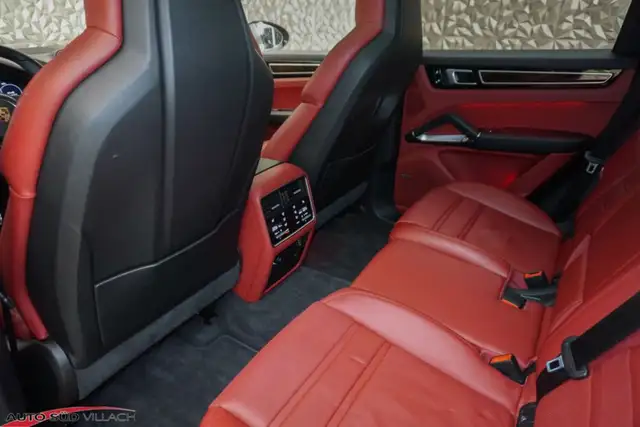 Porsche Cayenne Turbo - A92984 Ansicht 22