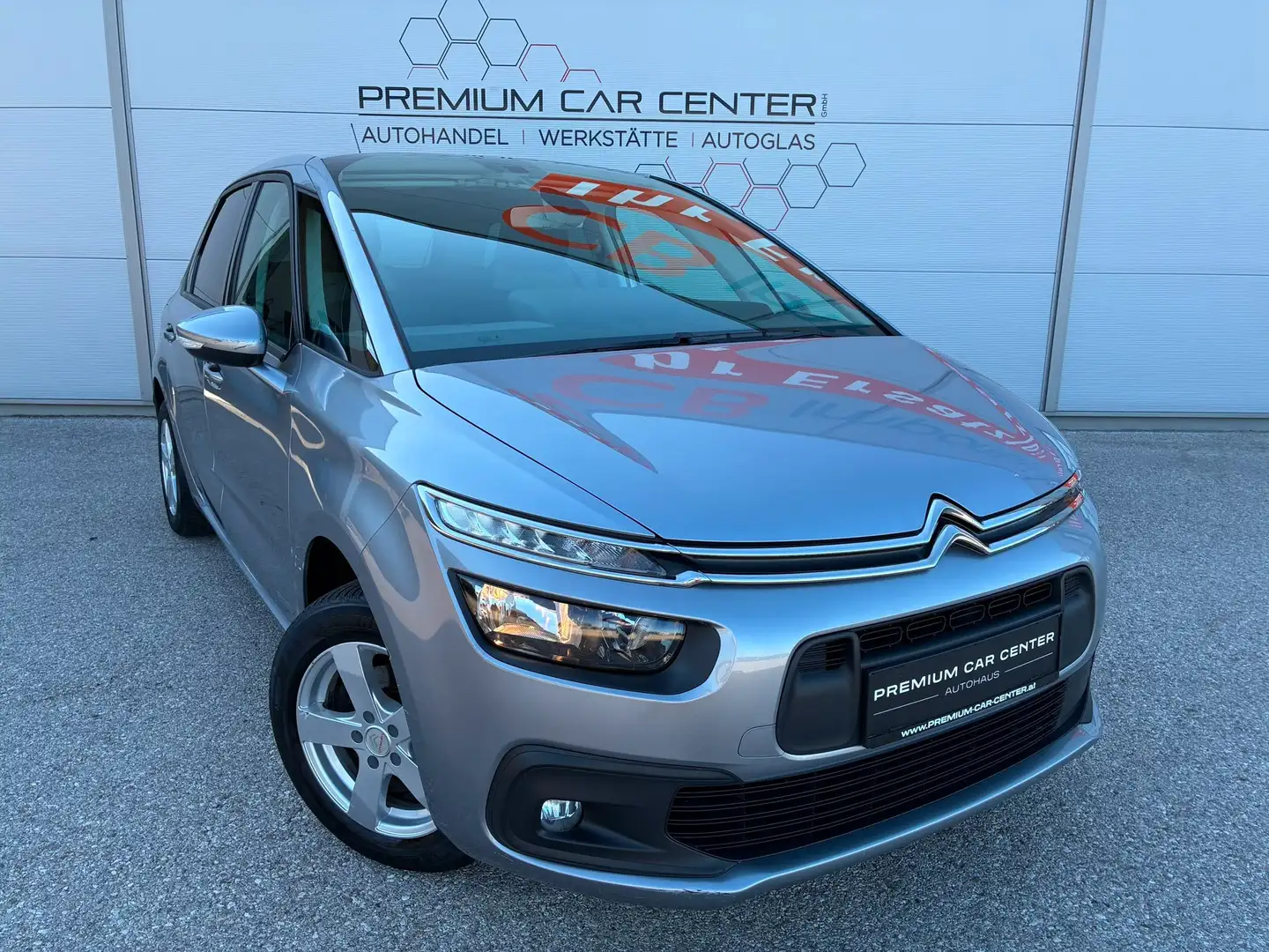 Citroen C4 Picasso 4 Picasso 1.2 PureTech 110 Feel Start&Stop Grau - 1