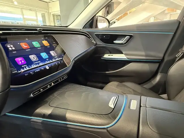 Mercedes-Benz E 220 d Avantgarde Advanced Panoramadach Ansicht 17