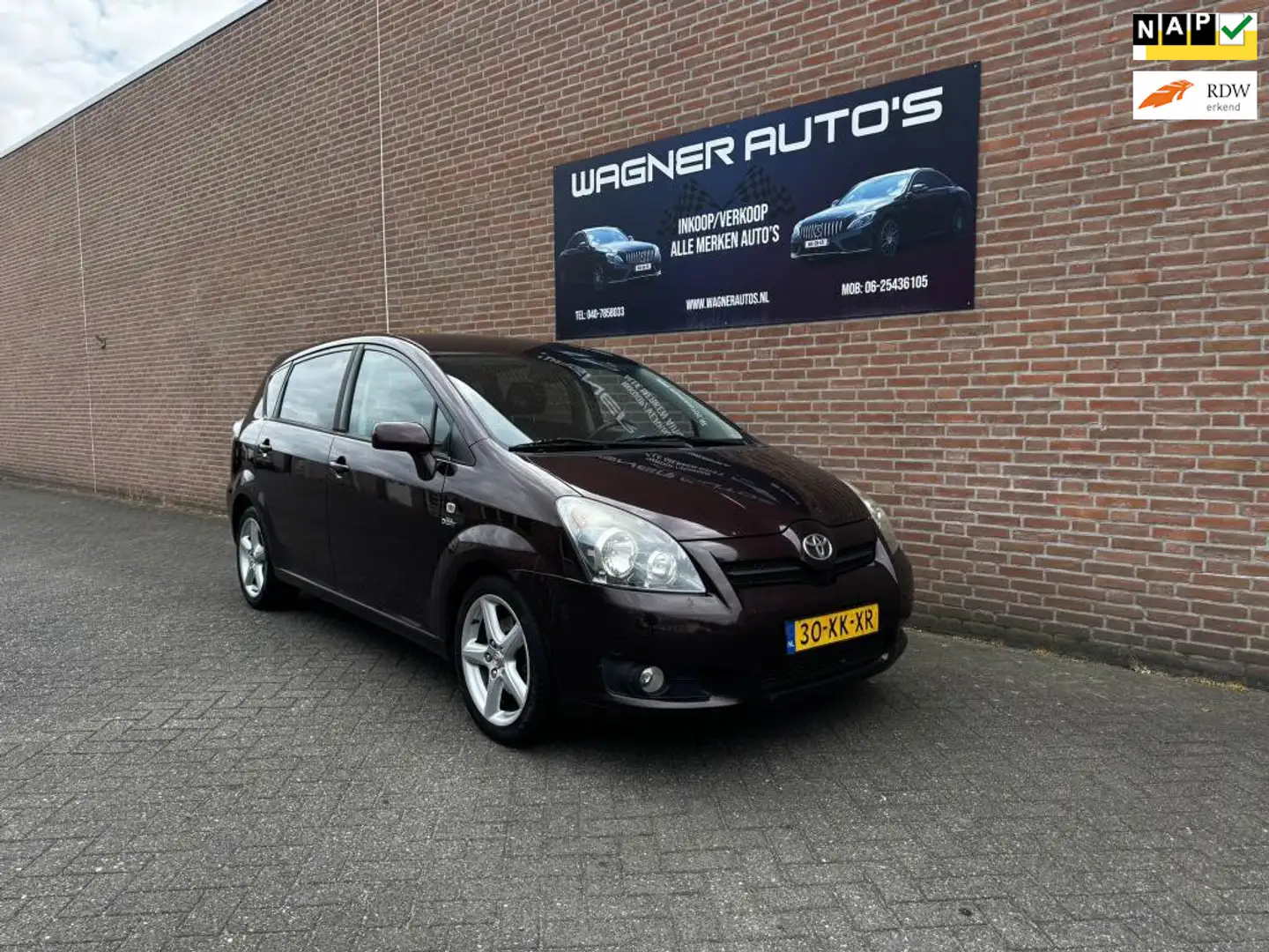 Toyota Verso 2.2 D-4D Luna 7p. Airco Cruise Control Navi Roşu - 1