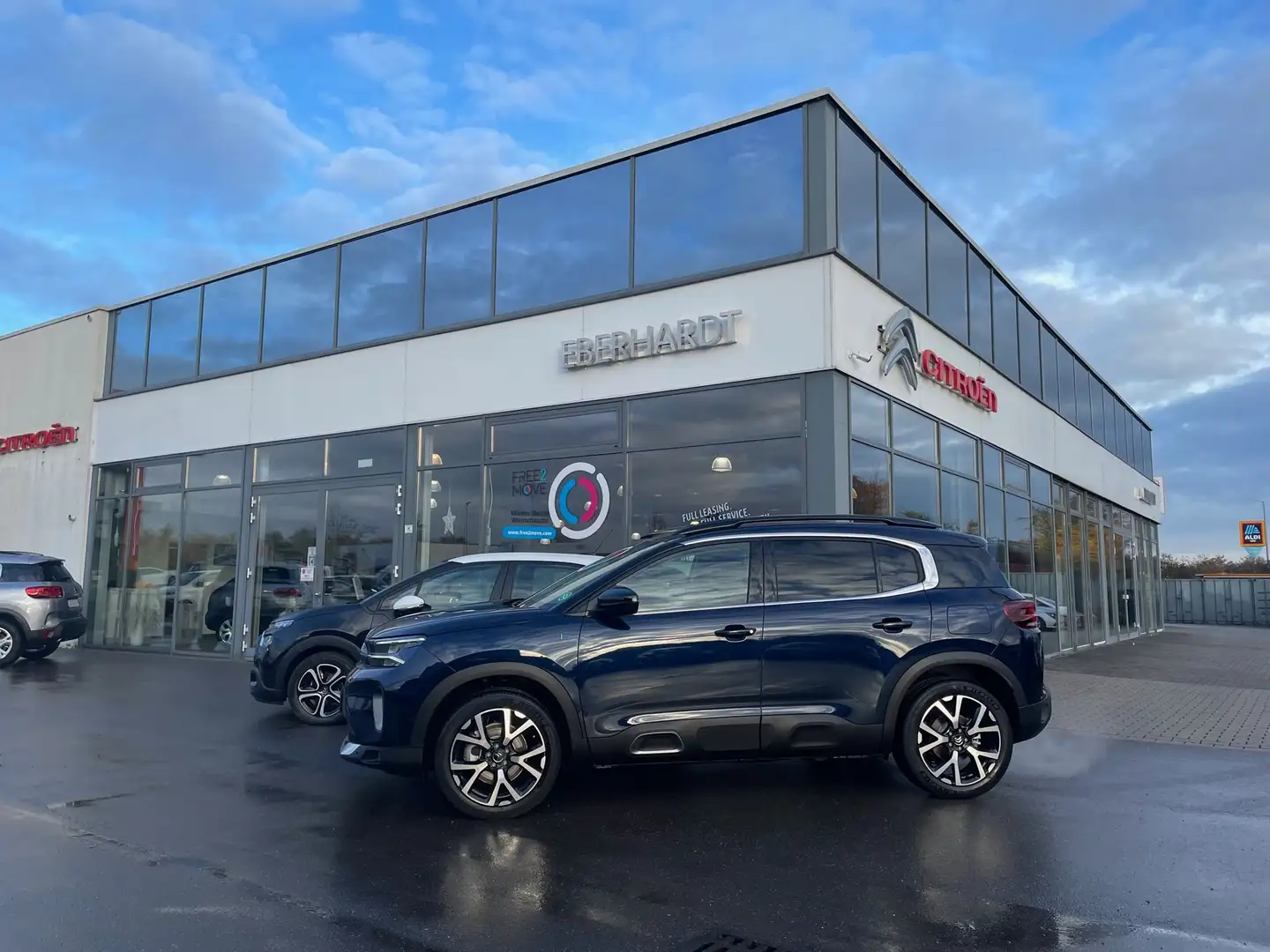 Citroen C5 Aircross Plug in Hybrid 225 e-EAT8 Shine Pack Blau - 2