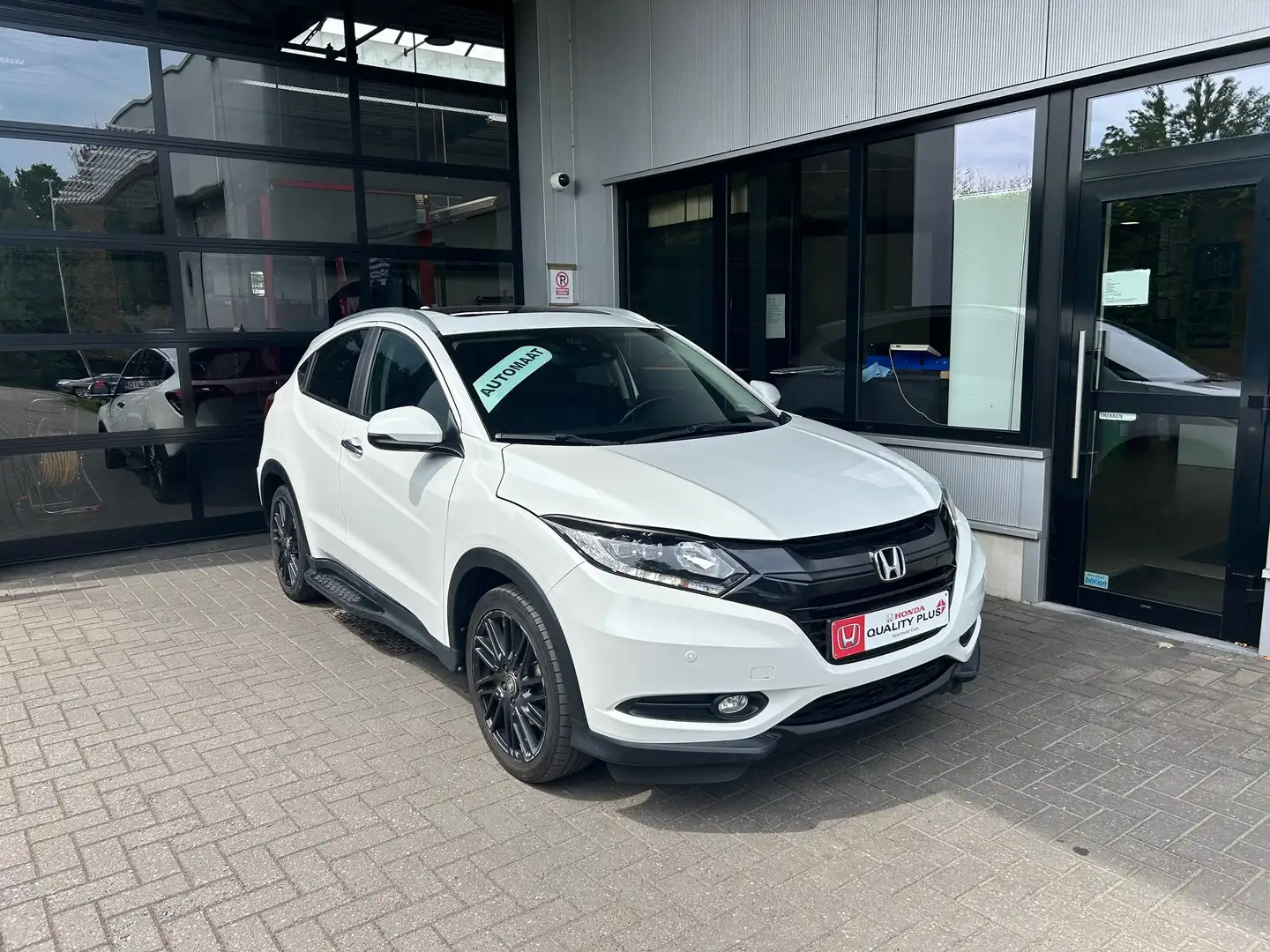 Honda HR-V HR-V 1.5 i-VTEC CVT Executive -1000 SUMMER DEAL Blanc - 1