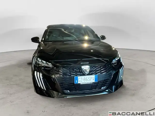 Peugeot 208 view 3