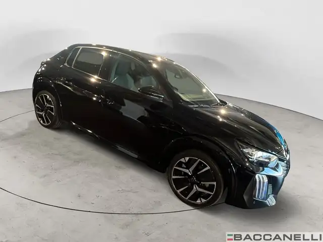 Peugeot 208 view 6