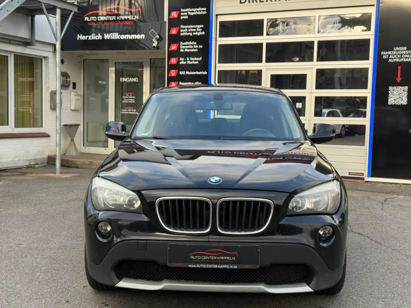 BMW X1 18 d sDrive (Klima-MFL-AHK-6Gang) Schwarz - 2