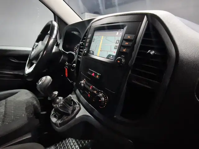 Mercedes-Benz Vito view 15