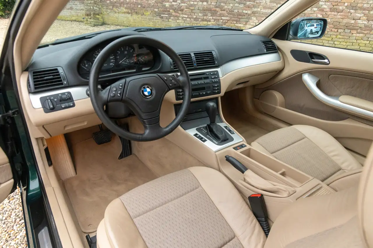 BMW 323 Ci Coupé Farngrün "25.000 kilometers" Collectible, foto 3