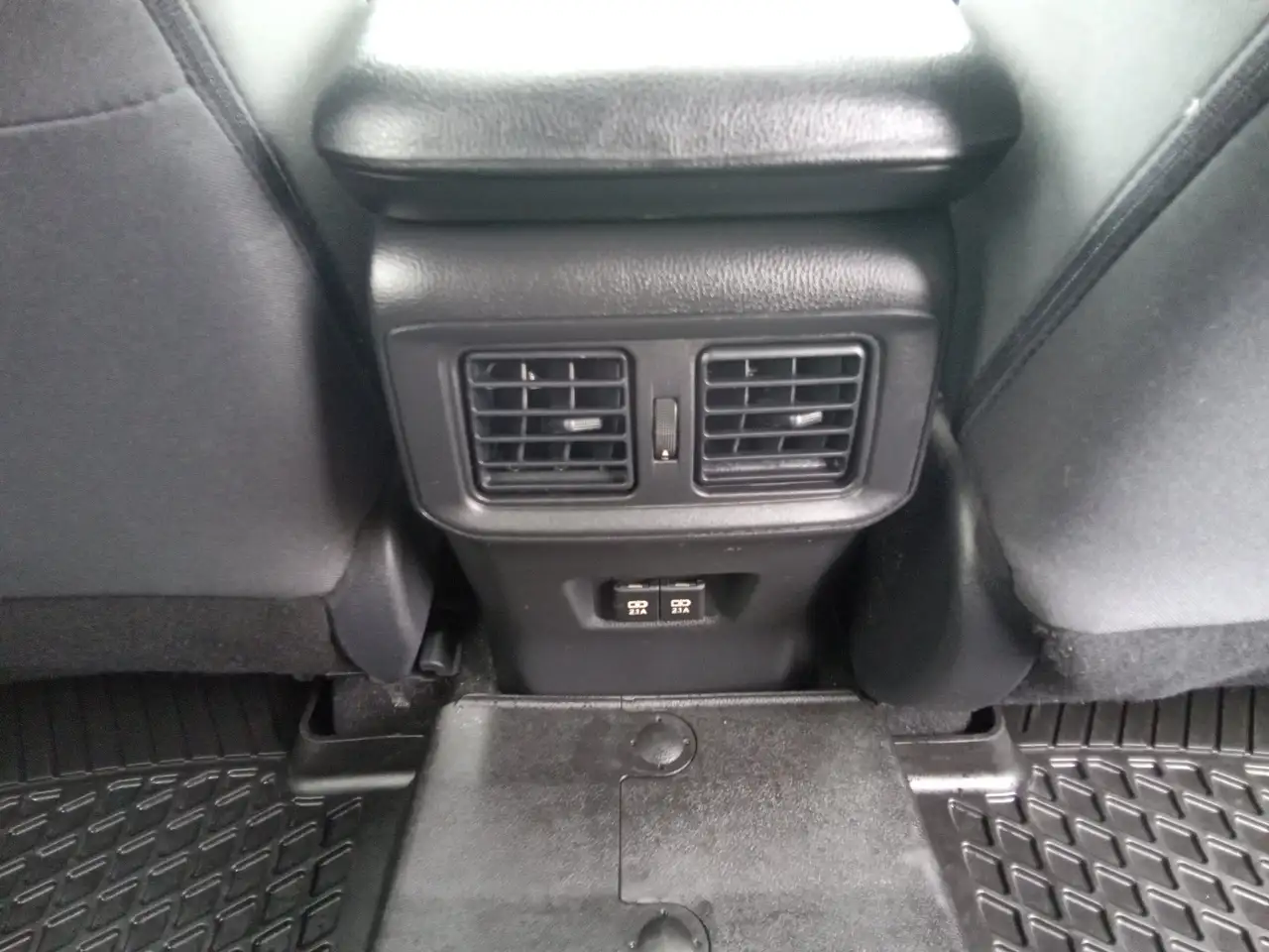 Toyota RAV 4 photo Toyota RAV 4