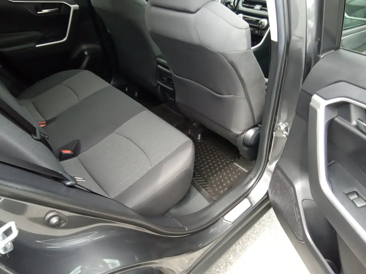 Toyota RAV 4 photo Toyota RAV 4