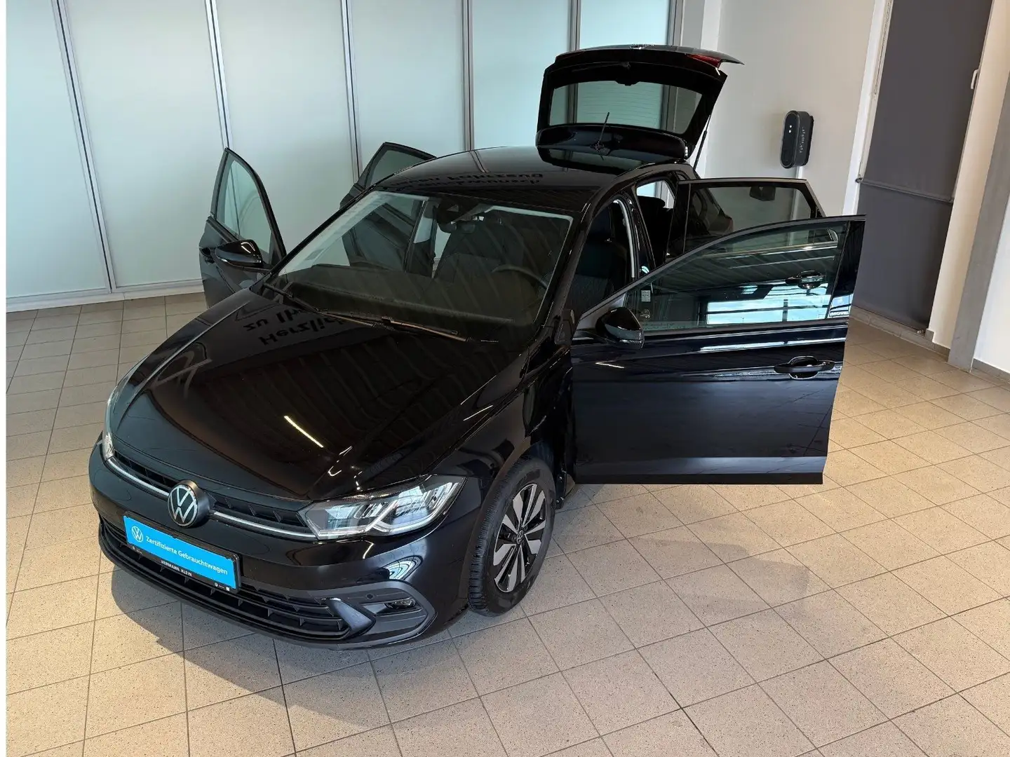 Volkswagen Polo 1,0 Move LED, Digital Cockpit Pro, DAB+ Чёрный - 2