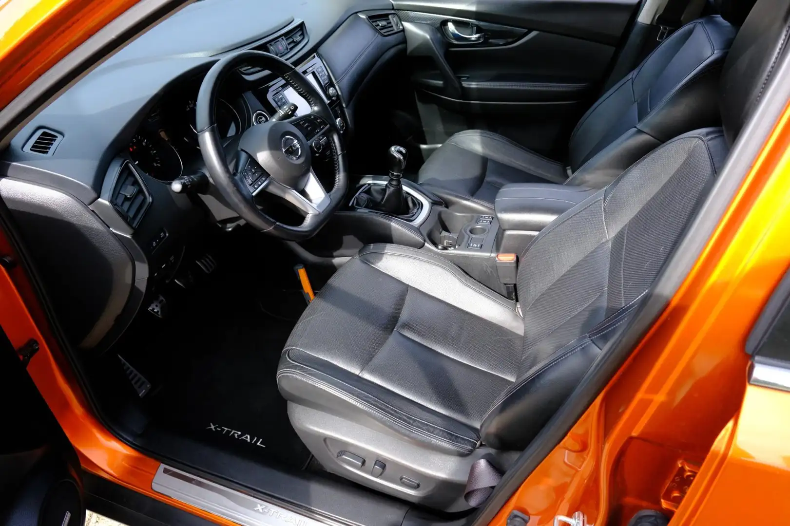 Nissan X-Trail 1.6 DIG-T 163pk Tekna Pano|Leder|Navi|BOSE Oranje - 2