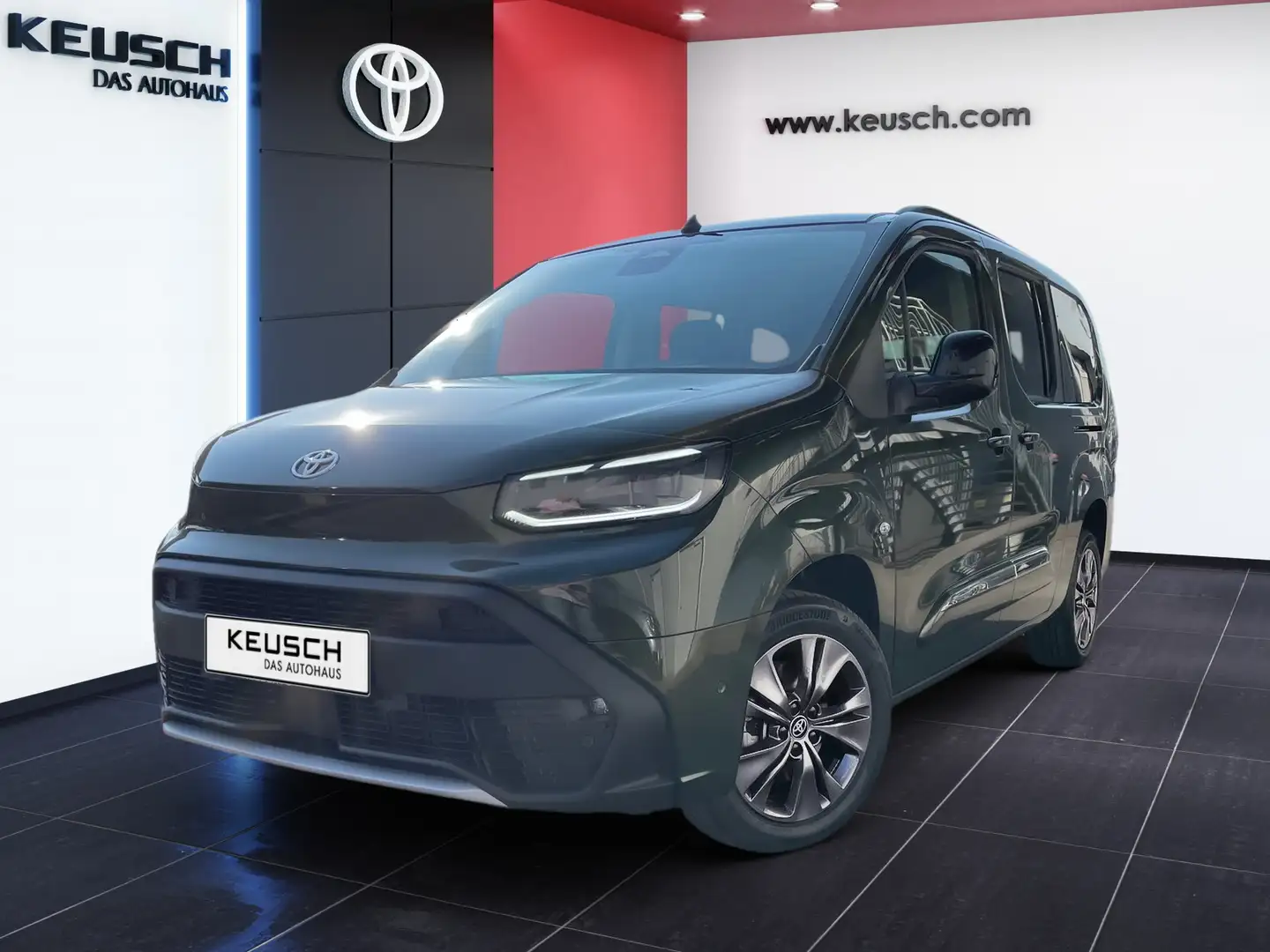 Toyota Proace City Proace City Verso L2 5-türig Lounge 1,5 D-4D 96 KW Grün - 1