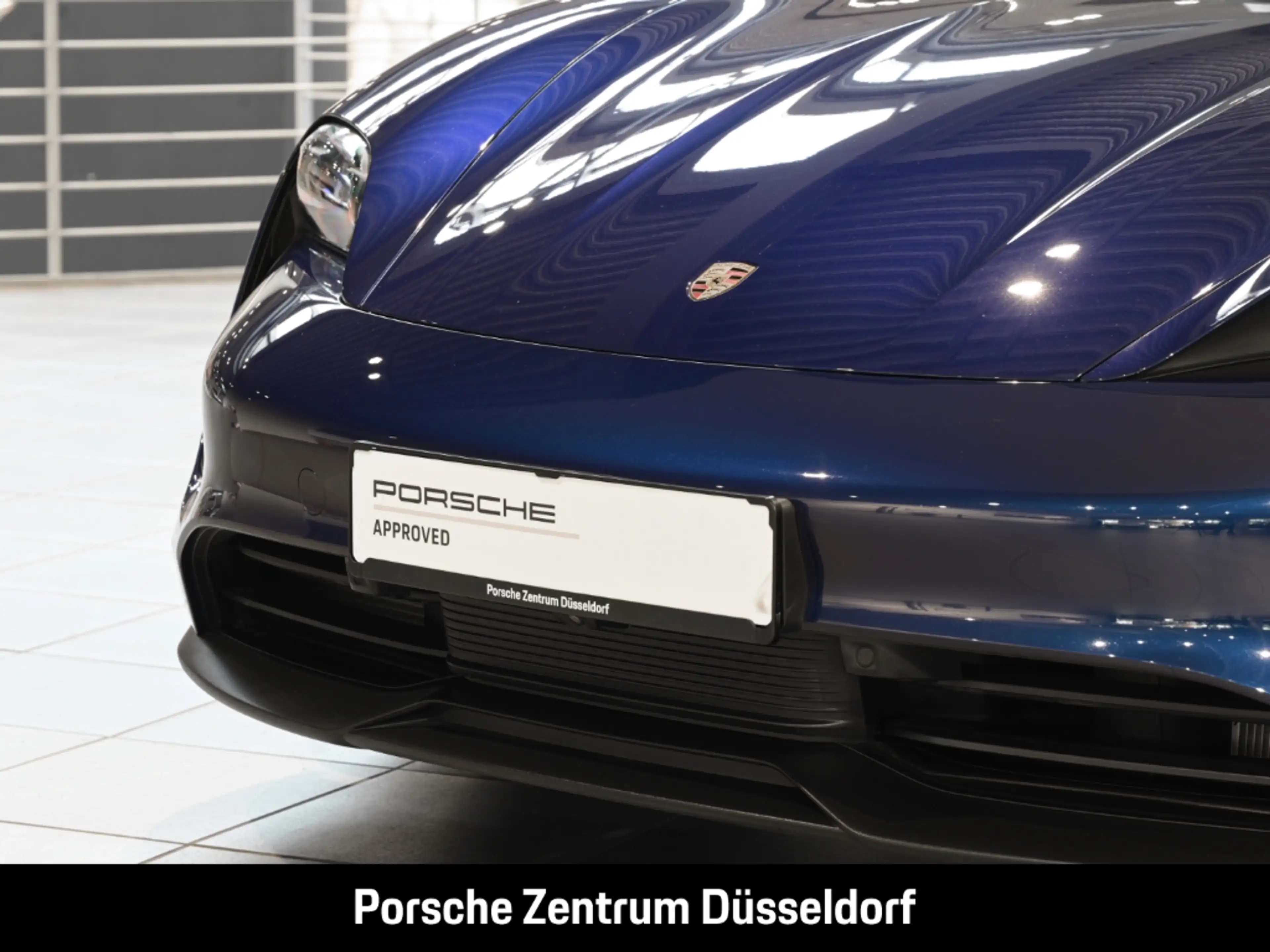 Porsche Taycan — photo 6