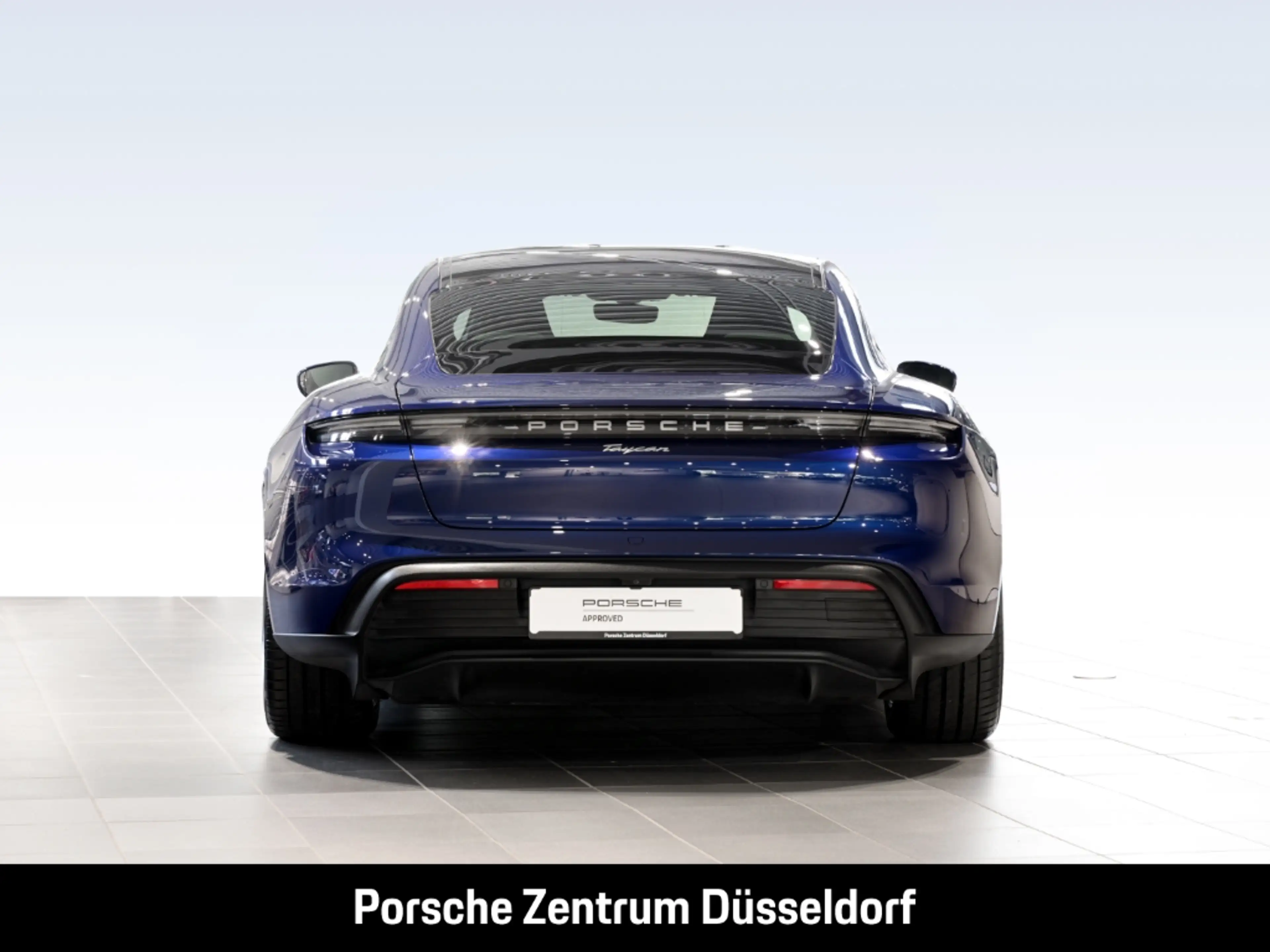 Porsche Taycan — photo 5