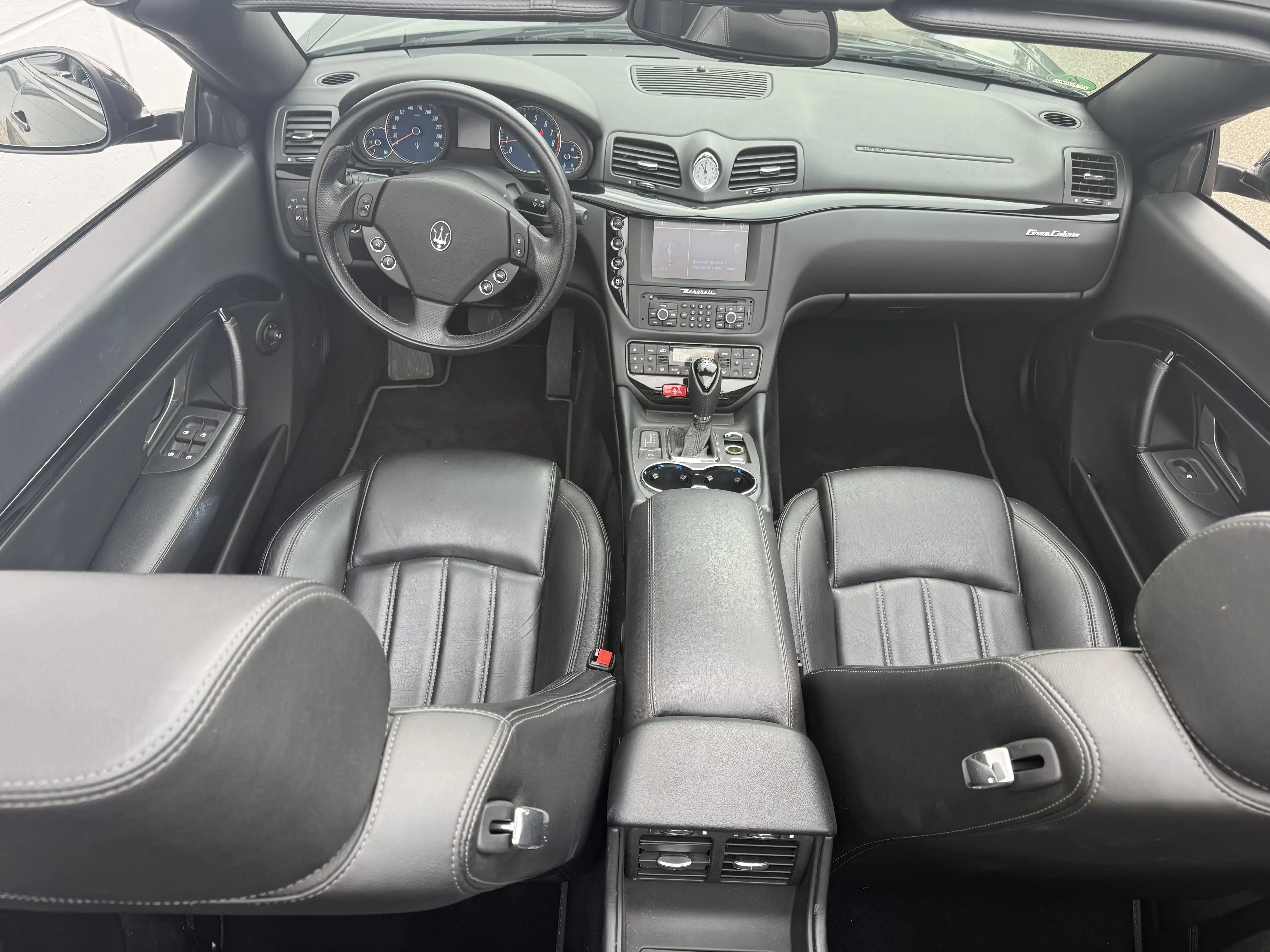 Maserati GranCabrio Basis — photo 12