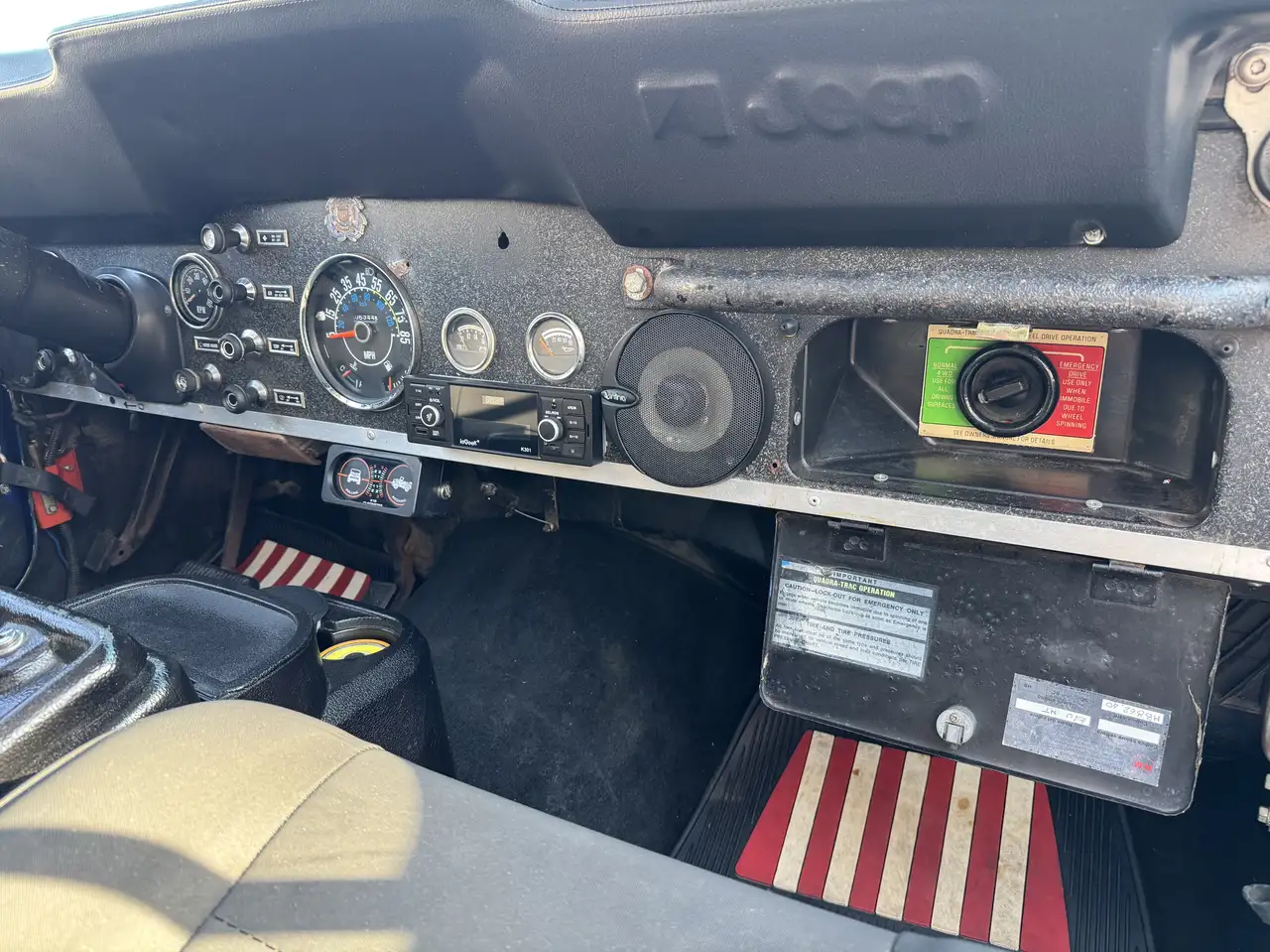 Jeep CJ-7 5.0 V8 Quadratrac Automatica, foto 9
