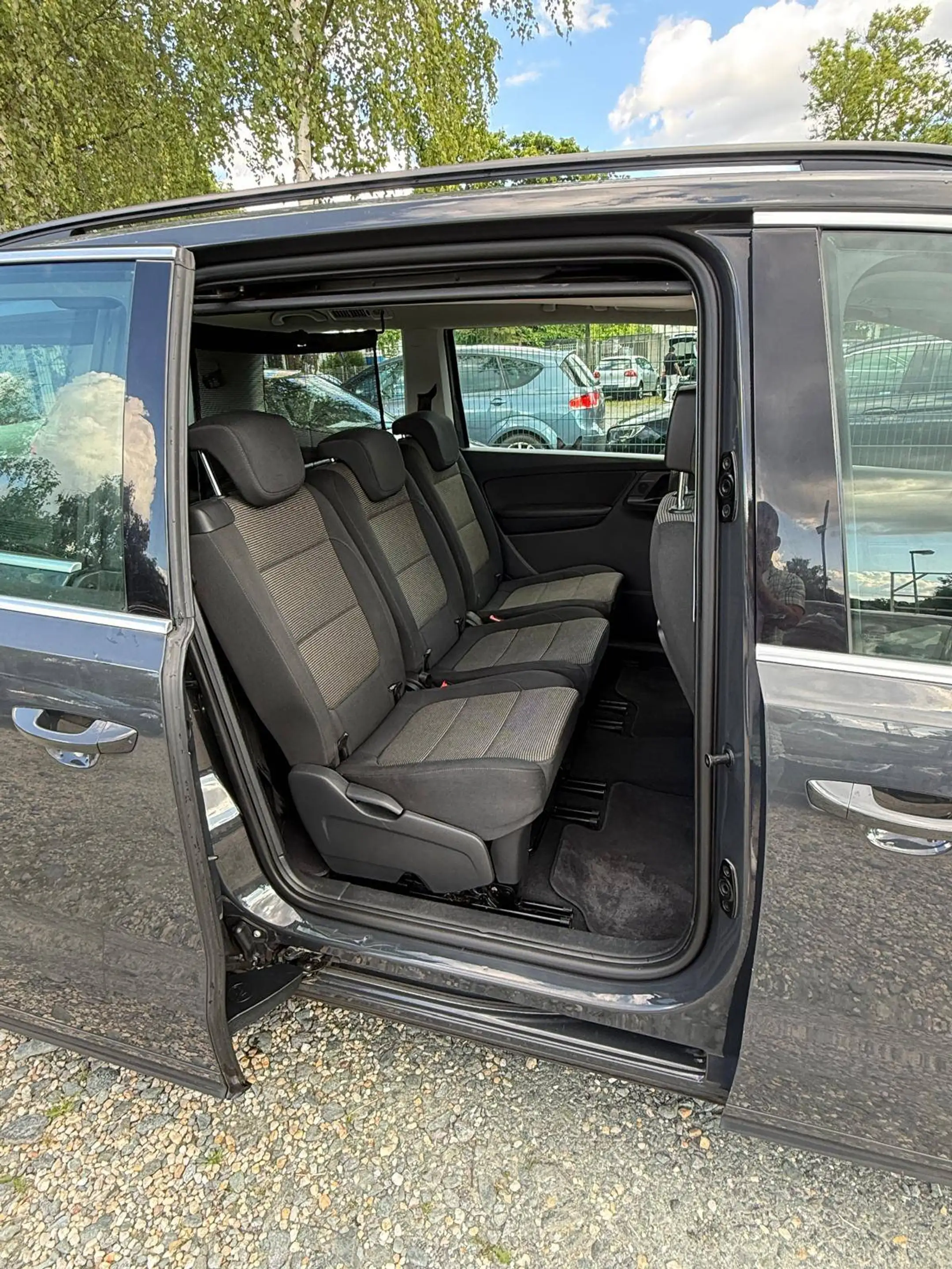 Volkswagen Sharan Comfortline BMT — photo 12